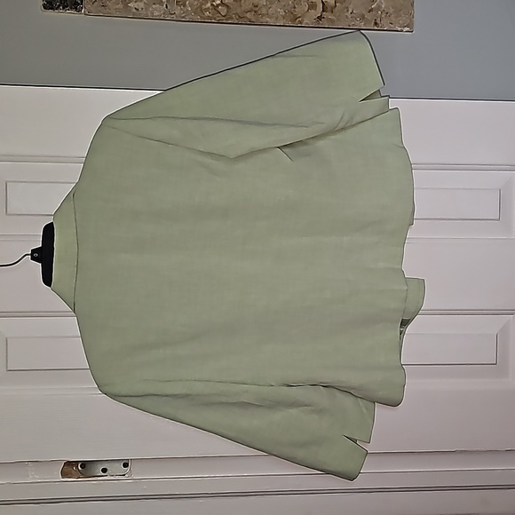 Light Green Jacket - Picture 12 of 12